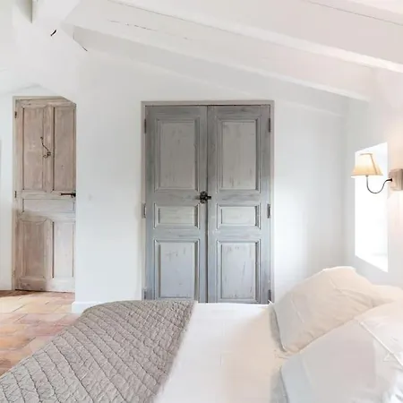 La Demeure Provencale Au Charme Suranne ヴィラ *