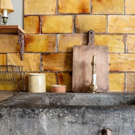 La Demeure Provencale Au Charme Suranne *