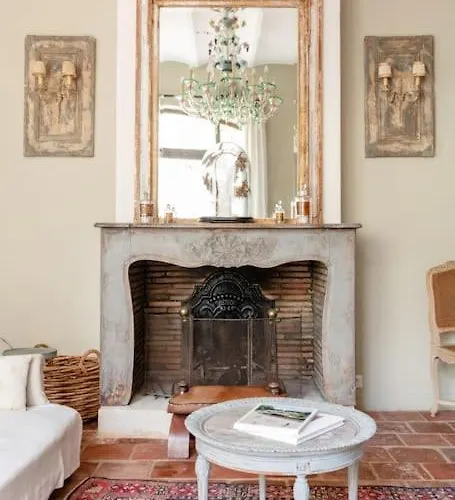 Βίλα La Demeure Provencale Au Charme Suranne